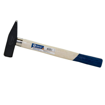 Молоток слесарный КОБАЛЬТ 600 г, деревянная рукоятка 240-775