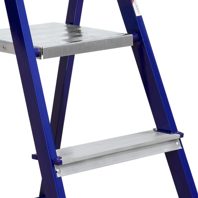 Стремянка Алюмет стальная окрашенная с алюминиевыми ступенями 3 ст. М8403