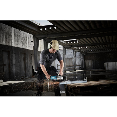 Шлифмашина угловая MAKITA 2200Вт, 230мм (GA9020SFK)