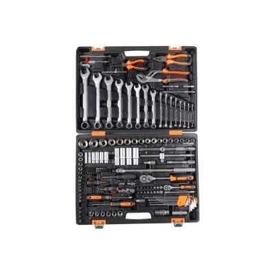 Набор инструментов , 1/2, 1/4, CrV, в кейсе 151 предм Вихрь